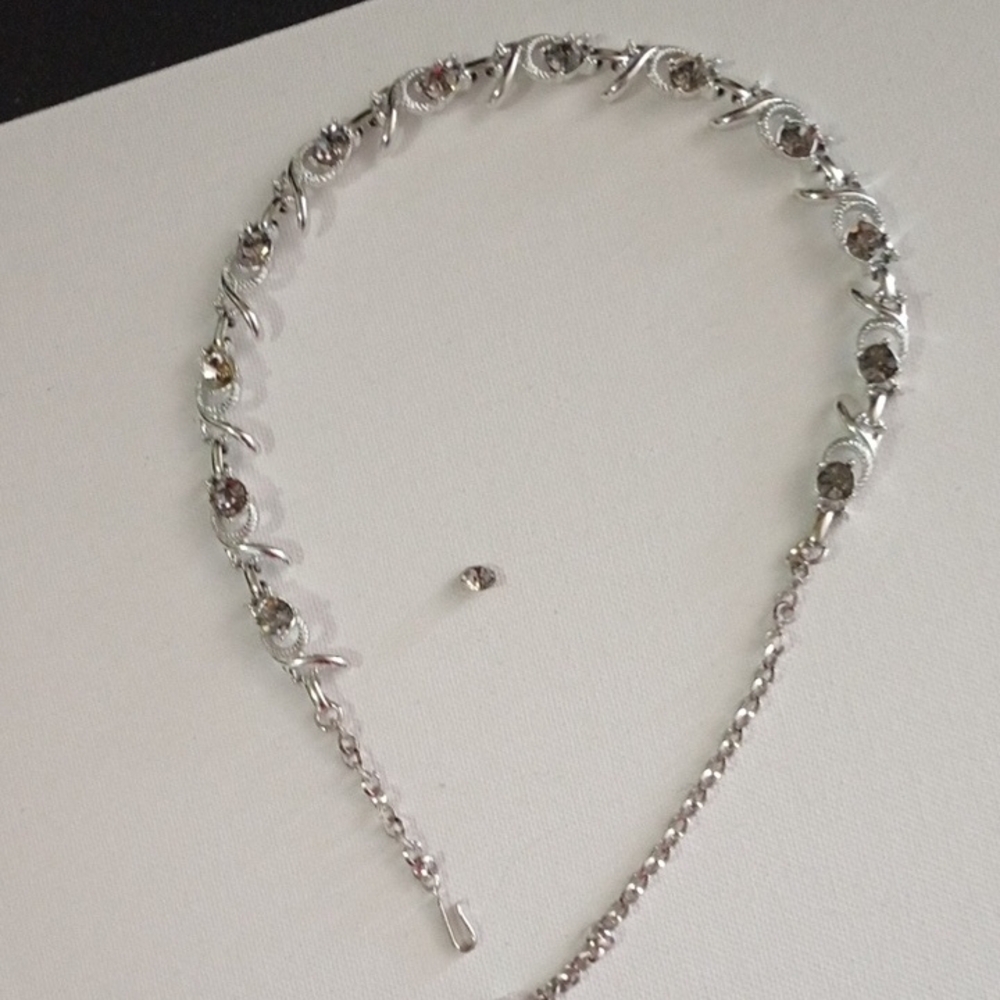 Elegant Necklass Fixer